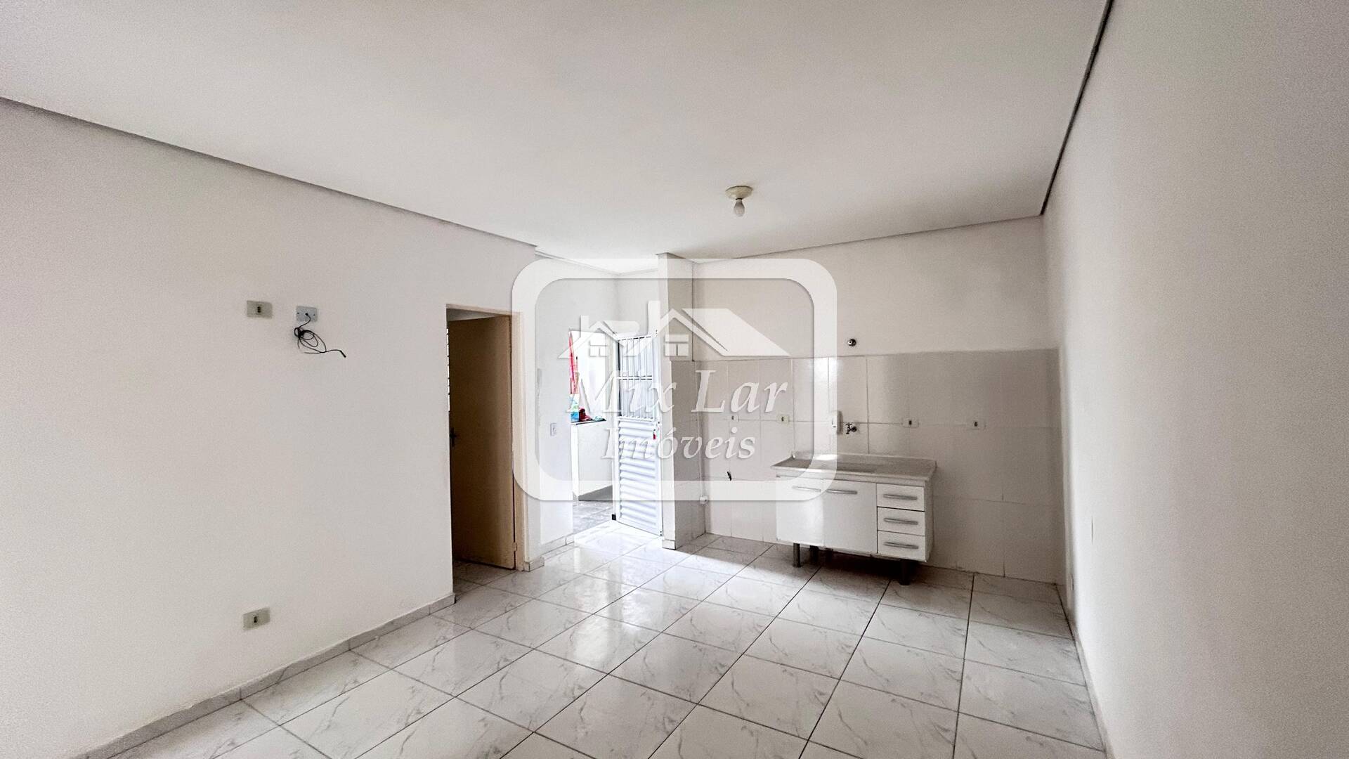 Casa para alugar com 2 quartos, 70m² - Foto 3