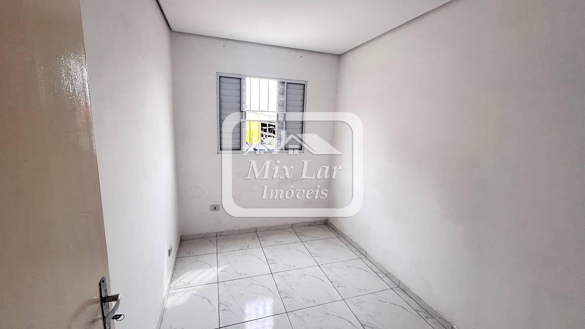 Casa para alugar com 2 quartos, 70m² - Foto 19
