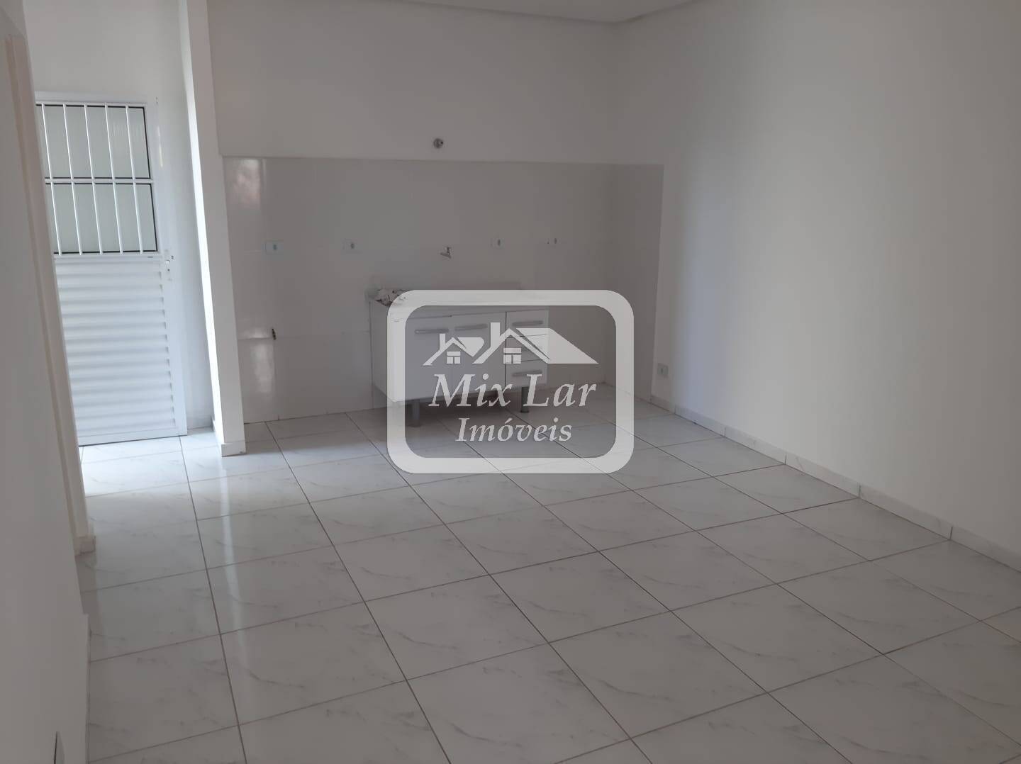 Casa para alugar com 2 quartos, 70m² - Foto 4