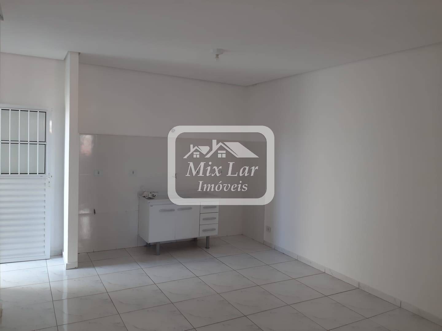 Casa para alugar com 2 quartos, 70m² - Foto 11