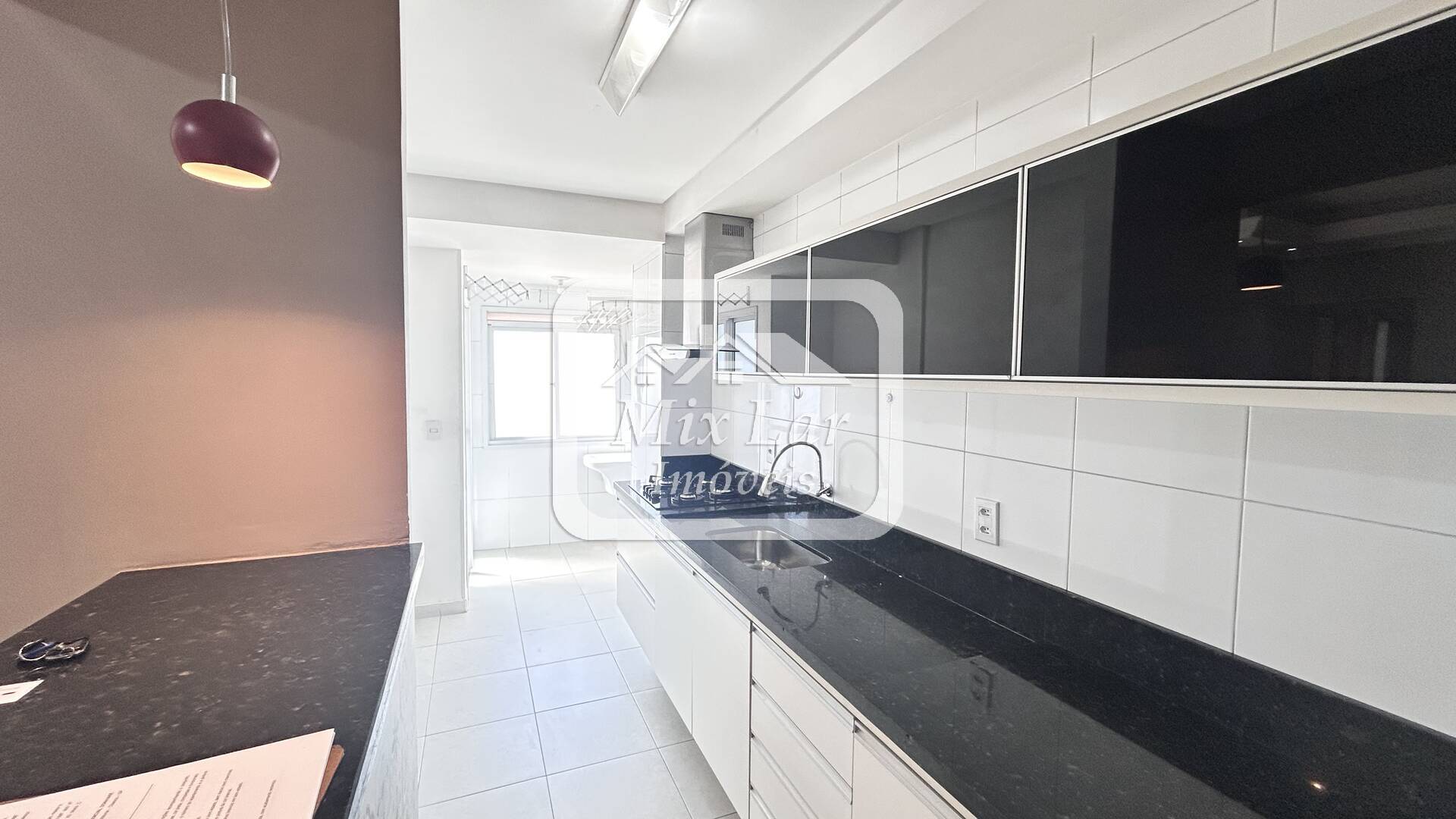 Apartamento para alugar com 3 quartos, 74m² - Foto 8