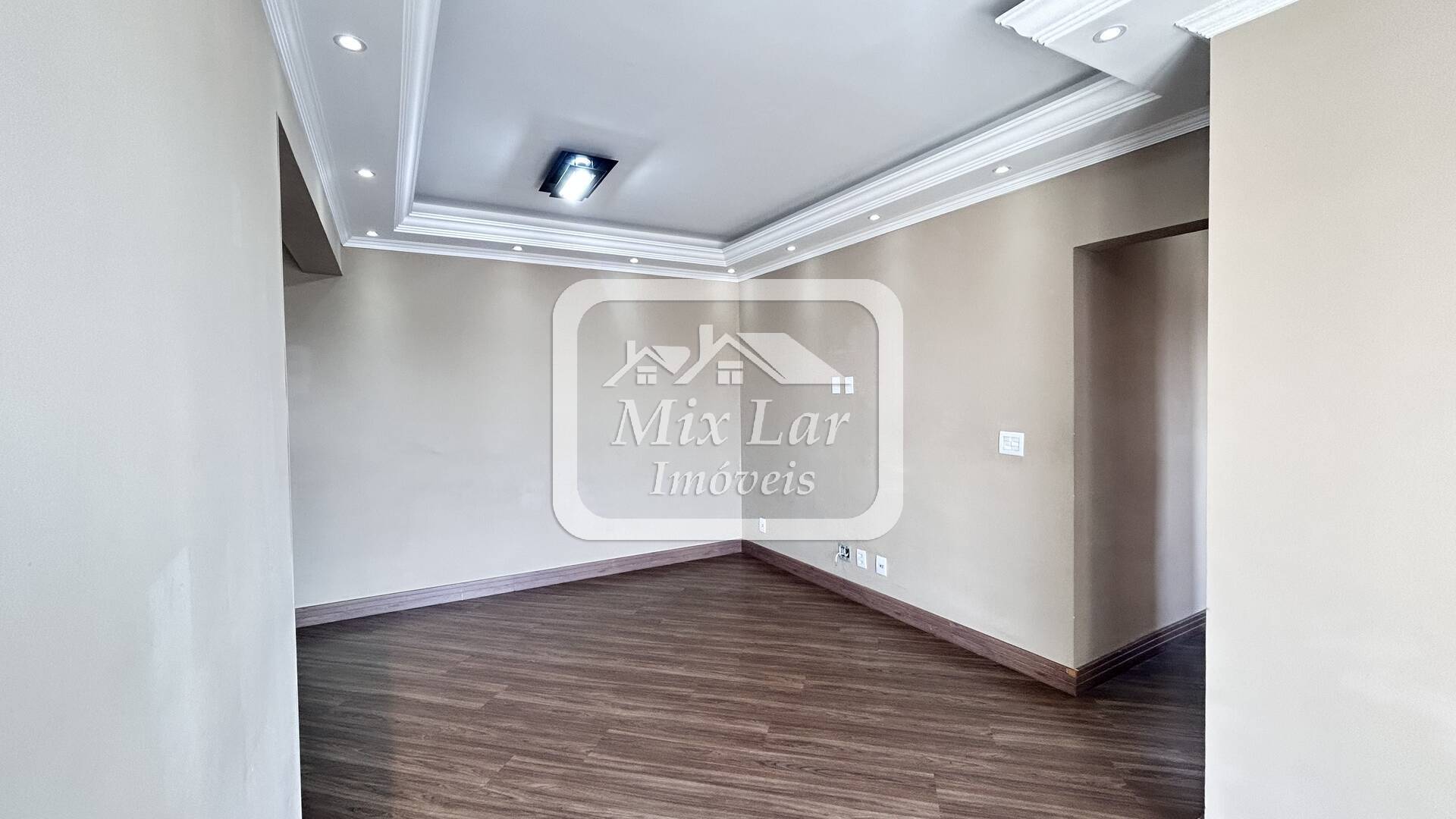 Apartamento para alugar com 3 quartos, 74m² - Foto 4